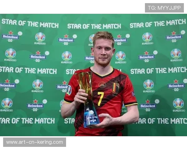 德布劳内长距离快速推进撕开防线:现代足球的战术革新